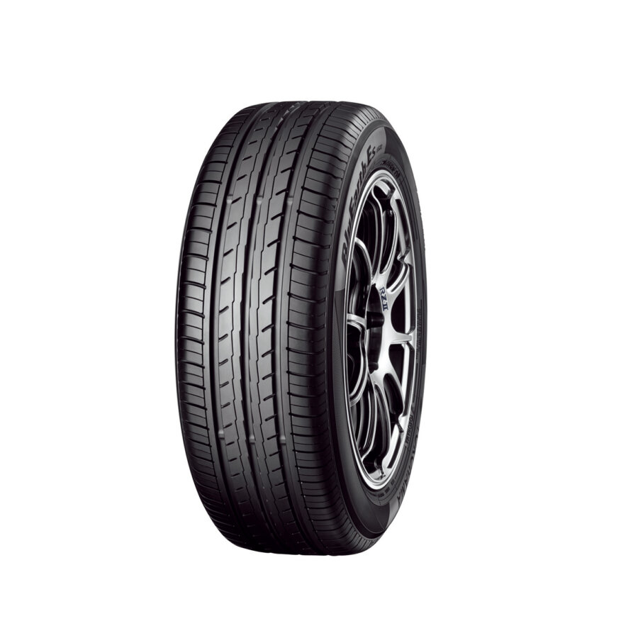 Neumático Yokohama Bluearth-es Es32 215/55 R17